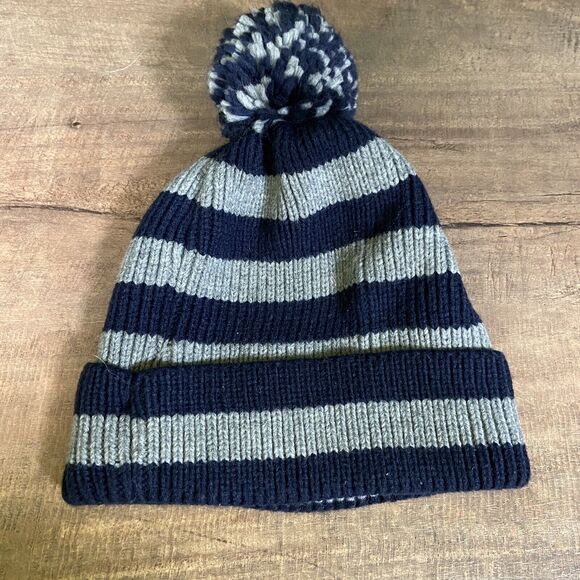 Harry Potter Hogwarts Beanie Cuffed Winter Hat w/ Pom Pom and Embroidere… - Picture 2 of 3